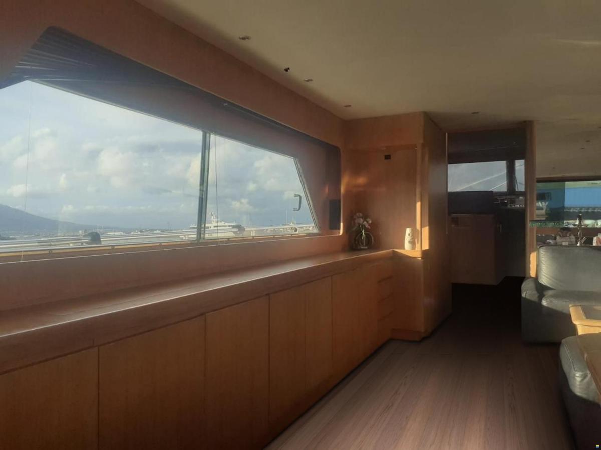 Hotel BOAT&BREAKFAST LUCRETIA, LUXURY yacht Àrbatax Exterior foto